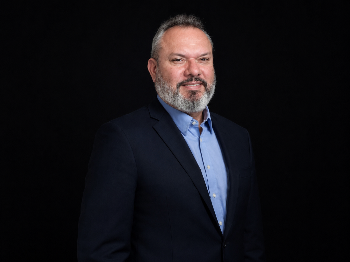 Consultor da NX Consultoria em ambiente corporativo premium